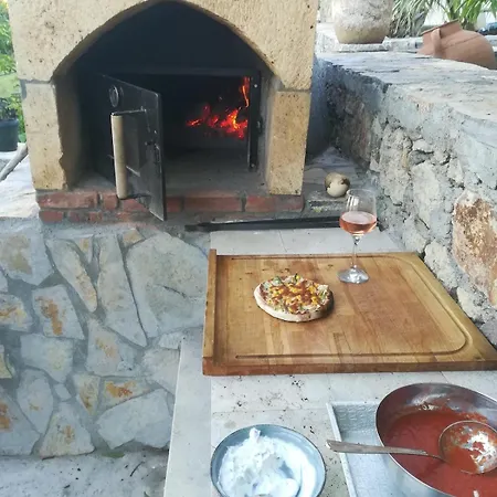 Assos Sazli Stone House Апартаменты *