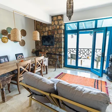 Assos Sazli Stone House * Айваджык