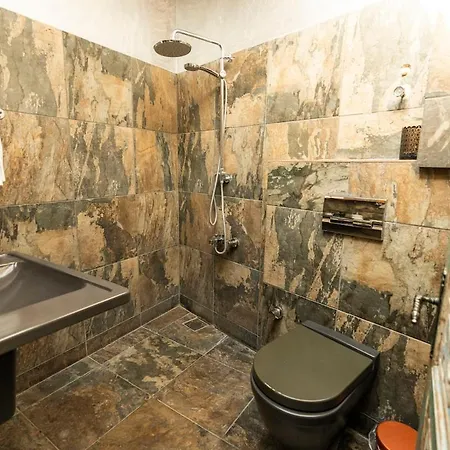 Assos Sazli Stone House *